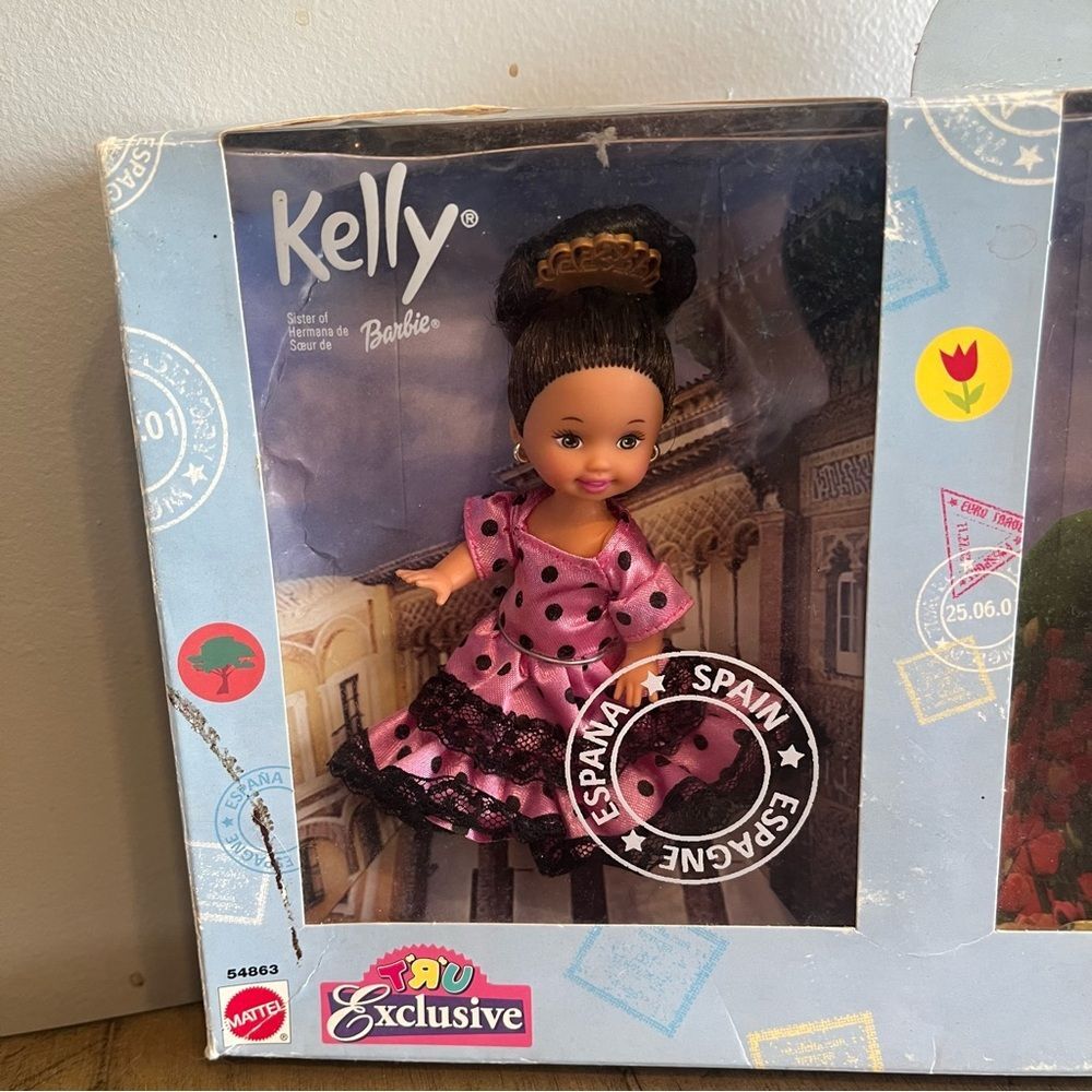 Mattel 2002 Friends of the World Kelly Doll Set Worn Box vintage - Picture 2 of 11
